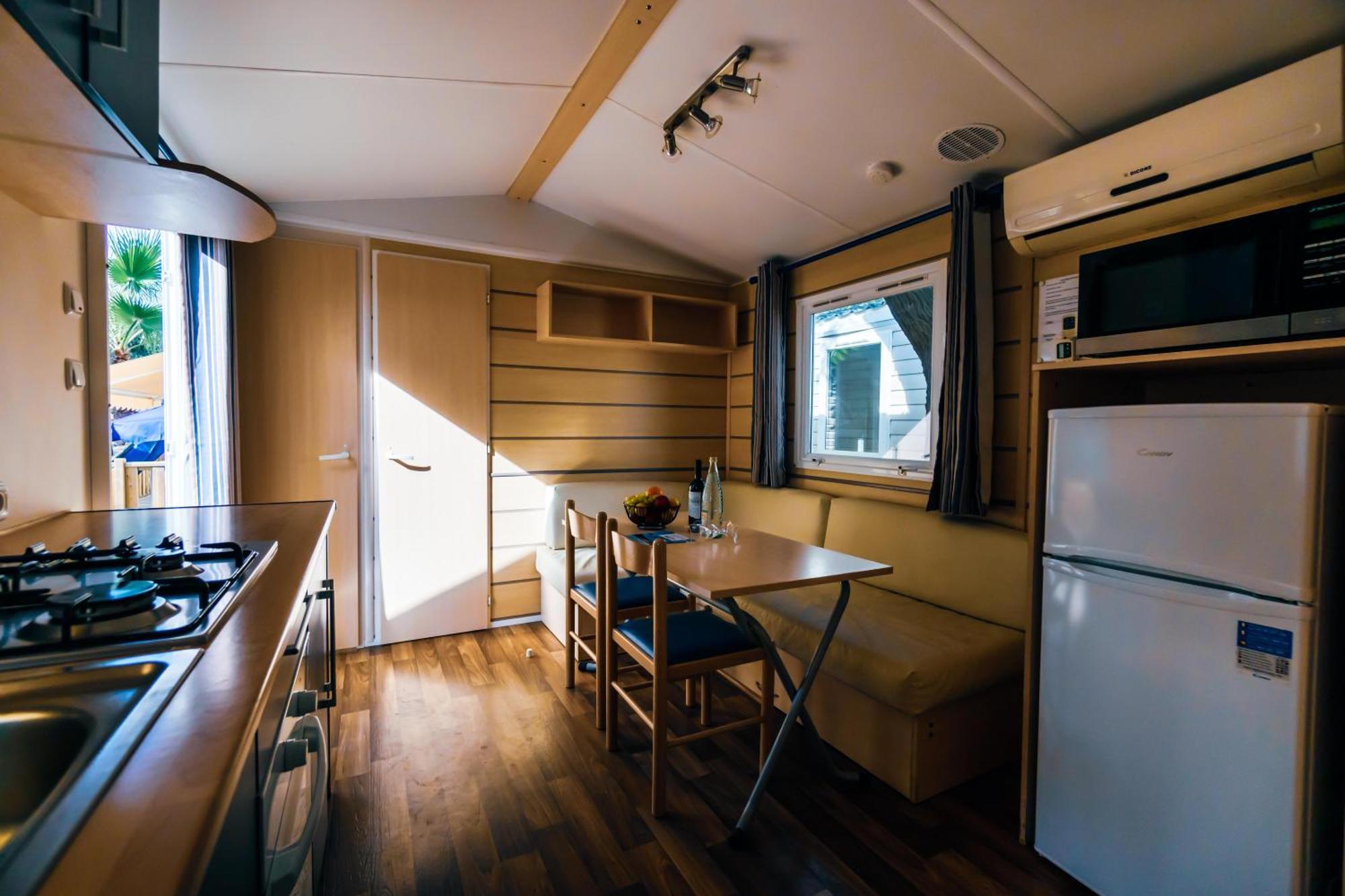 Castell Montgri - Mobile Homes By Lifestyle Holidays L'Estartit Ruang foto