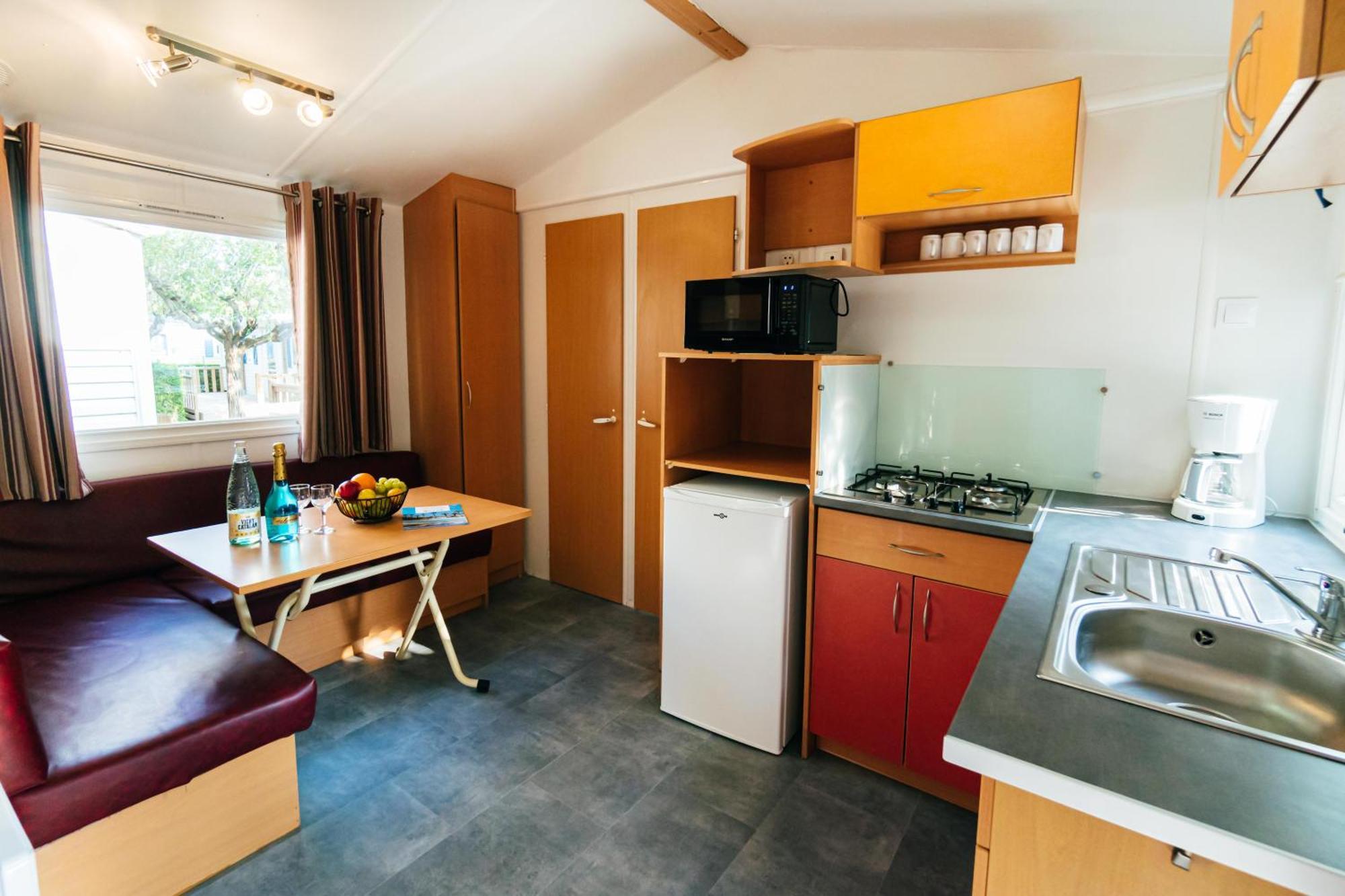 Castell Montgri - Mobile Homes By Lifestyle Holidays L'Estartit Ruang foto
